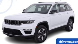 2023 Jeep Grand Cherokee Base