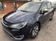 2017 Chrysler Pacifica Hybrid Platinum
