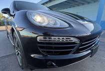 2011 Porsche Cayenne S Hybrid