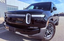 2025 Rivian R1S Adventure