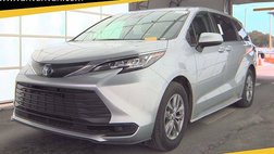 2023 Toyota Sienna LE 8-Passenger