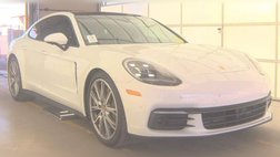 2020 Porsche Panamera 4