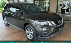 2017 Nissan Pathfinder SL