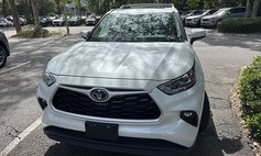 2022 Toyota Highlander Hybrid Bronze Edition