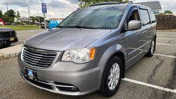 2016 Chrysler Town and Country Touring