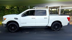2017 Nissan Titan SV Crew Cab 4WD