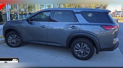 2024 Nissan Pathfinder S