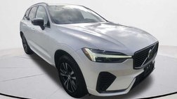 2025 Volvo XC60 B5 Core Dark Theme