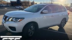 2017 Nissan Pathfinder SV