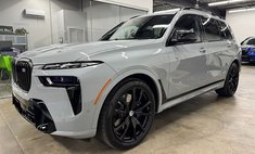 2023 BMW X7 M60i