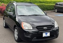 2009 Kia Rondo LX