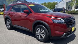 2024 Nissan Pathfinder SL