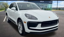 2022 Porsche Macan Base
