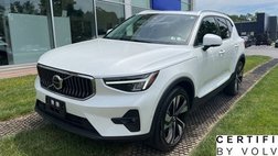 2023 Volvo XC40 B5 Ultimate Bright Theme