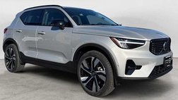 2025 Volvo XC40 B5 Plus Dark Theme