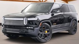 2024 Rivian R1S Adventure