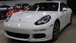 2016 Porsche Panamera Standard