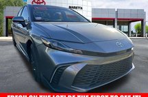 2025 Toyota Camry Hybrid SE