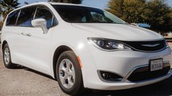 2019 Chrysler Pacifica Hybrid Touring Plus