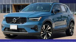 2025 Volvo XC40 B5 Ultra Dark Theme