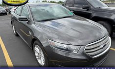 2018 Ford Taurus SEL