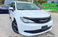 2018 Chrysler Pacifica L