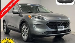 2022 Ford Escape Hybrid Titanium