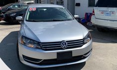 2013 Volkswagen Passat 4dr Sdn 2.5L Auto S w/Appearance PZEV *Ltd Avail*