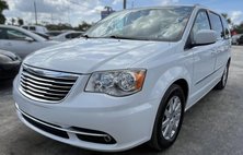 2014 Chrysler Town and Country Touring
