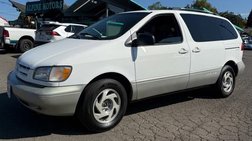 1999 Toyota Sienna LE