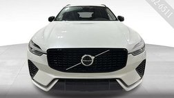 2023 Volvo XC60 B5 Plus Dark Theme