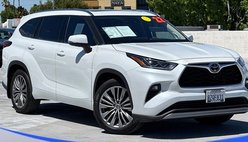 2022 Toyota Highlander Platinum