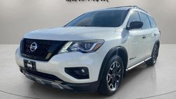 2020 Nissan Pathfinder SV