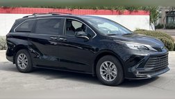 2025 Toyota Sienna XLE