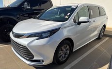 2024 Toyota Sienna XLE 7-Passenger