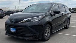2023 Toyota Sienna LE 8-Passenger