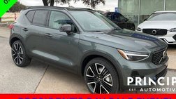 2026 Volvo XC40 B5 Ultra