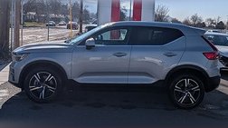 2024 Volvo XC40 B5 Core