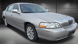 2010 Lincoln Town Car Signature Limited