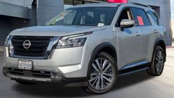 2022 Nissan Pathfinder Platinum