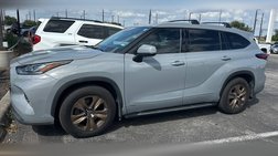 2022 Toyota Highlander Hybrid Bronze Edition