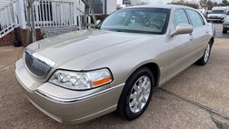 2010 Lincoln Town Car Signature Limited