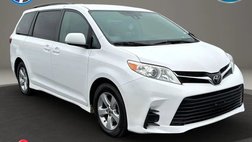 2018 Toyota Sienna LE
