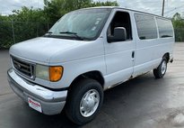 2003 Ford E-Series E-350 Super Duty XL Passenger Van
