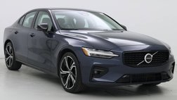 2024 Volvo S60 B5 Plus Dark Theme