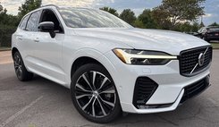 2023 Volvo XC60 B5 Plus Dark Theme