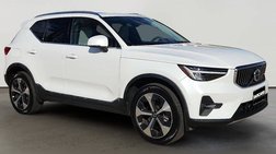 2023 Volvo XC40 B5 Plus Bright Theme