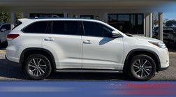 2017 Toyota Highlander SE