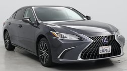 2022 Lexus ES 300h Base
