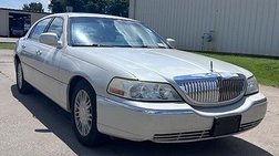 2006 Lincoln Town Car Signature Limited